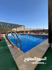  3 شاليه للإيجار في أجمل مواقع البحاث خصوصية كامله  مسبح 14*7 عمق من 1متر ولغاية 2متر بركة أطفال  العاب
