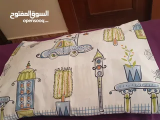  4 كوشنز كنب ووجه مخدات ومفارش للطاولات