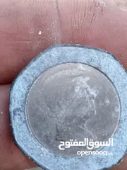  2 عمله بريطانية الملكه اليزابيث