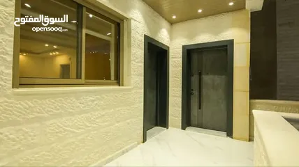 28 شقه للبيع مدخل مستقل