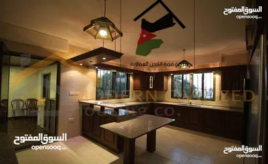  15 دابوق فيلا 680م في افخم واغلى موقع على اشاره النسر مقابل قصر زياد المناصير