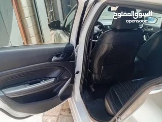  5 بيجو 308  يسعد اوقاتكم يا محترمين  إعلان بيع سيارة بيجو 2016 فئة 308 ترخيص وتأمين حتى نهاية شهر 9 ال