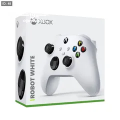  1 يد Xbox series s مستعملة استعمال بسيييط اخو الجديد مع كفالة 3 اشهر ولتفاصيل أكثر احكي معي خاص