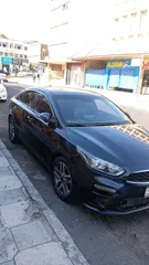  2 تويوتا كامري وسيارات سياحيه للايجار