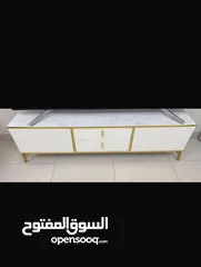  2 للبيع طاولة تلفزيون   ‏For sale, a TVtable