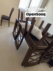  9 طاولة سفرة وبراد