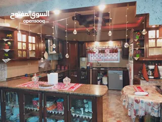  2 مطبخ خشب بلوط مستعمل بحالة جيدة