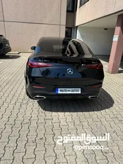  2 Mercedes GLC-300