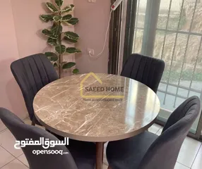  10 طاولة سفرة دائرية مع 4 كراسي سطح الطاولة خشب ملبس فورمايكا – مقاوم للخدوش وسهل التنظيف