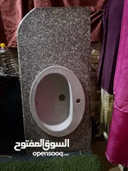  1 مجلى حمام  مع مغسلة بحالة جيدة للبيع الي معني يتواصل معي عالرقم
