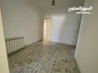 6 شقة / للايجار / 3نوم / مطلة / الجاردنز