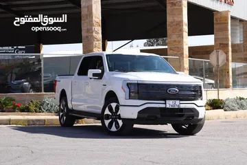  2 Ford f150 Lightning 2023 Platinum