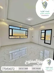  4 شقة فاخرة للبيع في أرقى أحياء صنعاء ..  بيت بوس - تبعُد عن الشارع الرئيسي مسافة 20 متر فقط ..