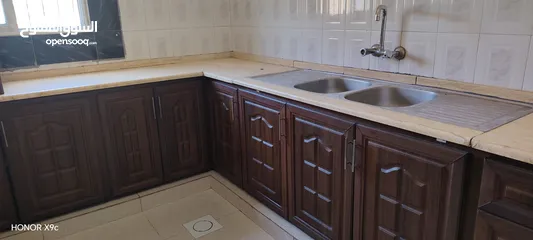  5 بيت للايجار