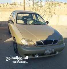  1 DAEWOO LANOS 2002