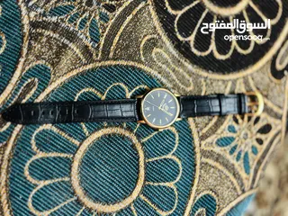  5 ساعة GROVANA اهداء ملكي لون مميز اسود