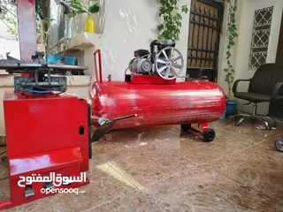  3 معدات محل بناشر للبيع بحال الوكالة