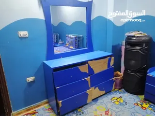  4 اثاث وغرف نوم للبيع