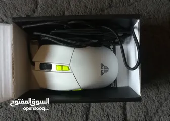  1 كيبورد k soldier ماوسvx6 للبيع 15 دينار