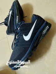  1 حذائين .NIKE AIR MAX اصليات وكاله لساتهم جداد