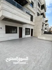  19 شقة طابق أرضي 205م مع تراس أمامي 70 م في منطقة مرج الحمام