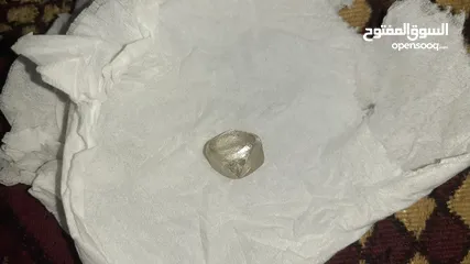  8 الماس خام للبيع في اليمن