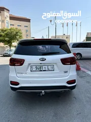  5 Kia Sorento