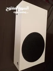  1 اكس بوكس سيريس اس بسعر لقطه ونضيف مع يد اصليه ما فيها أي عطل تواصل عن طريق سوق المفتوح