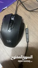  5 Headphones and mouse سماعات و ماوس