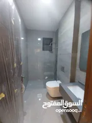  13 خلدا 245م طابق اول بسعر مناسب