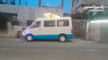  2 باص ايس كريم للبيع مشروع كثير ناجح