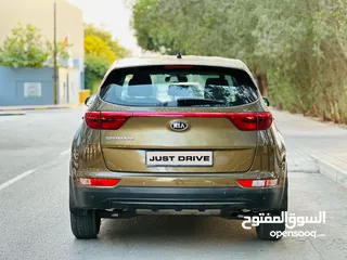  5 KIA SPORTAGE2.0L 2016 MODEL WITH WELL-MAINATINED AND LOW MILEAGE CAR