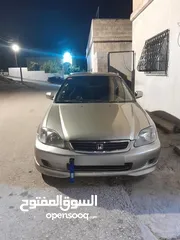  1 هوندا سفيك موديل 2000للبيع