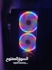  1 جهاز كمبيوتر مستعمل للبيع للألعاب سبب البيع عدم فضاوة الجهاز بس بده لوحة الأم لان الي عليه متعطله