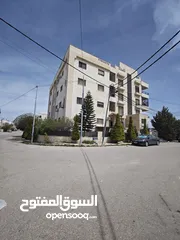  17 شقة أرضية للبيع في الحي الشرقي