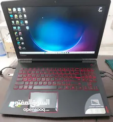  1 Laptop LENOVO LEGION Y520