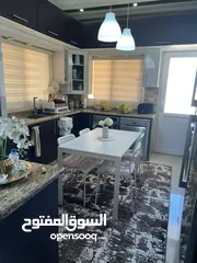 5 شقه للبيع في اربد الحي الشرقي قرب دوار الدره وقريب من جميع الخدمات