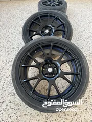  1 بيركب على القولف وعلى تويوتا بريوس