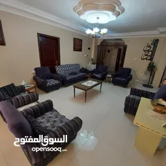  9 شقة طابقية للبيع في اربد