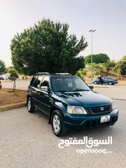  1 جيب هوندا crv بحالة الوكالة بسعررر مغرررري  السعر 3650 موديل 1998 لون اخضر زيتي  دهان نضيف  بحاله ال