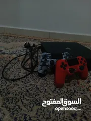  1 بلاي ستيشن 4 نظيف جدا اقرا الوصف