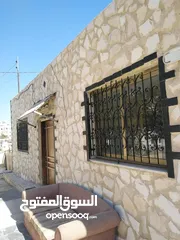  6 منزل مستقل للبيع ارض /حجه/ مش قوشان  بسعر حرق طبربور ضاحيه الصفا