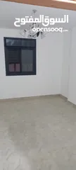  5 شقه للايجار