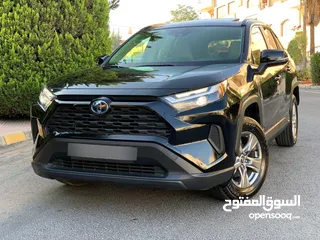  12 تيوتا رافور هايبرد 2023 xle لون اسود ملوكي جمرك اليوم اعلى صنف