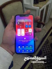  1 آيفون 11 عادي