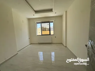  12 شقه للبيع في طريق المطار  ( Property 43064 )-174844051