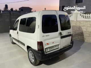  4 بيجو بارنتر