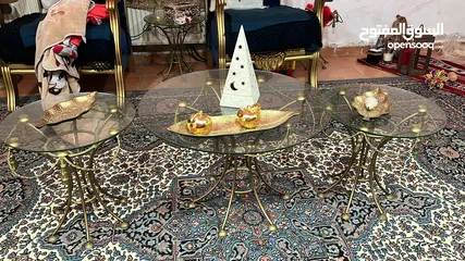  1 طاولات وسط مع طاوله رئيسيه