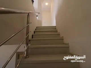  24 شقة طابق أخير مع روف (205م)داخلي (80م)ترس خارجي في أرقى مناطق ام حجير شفا بدران