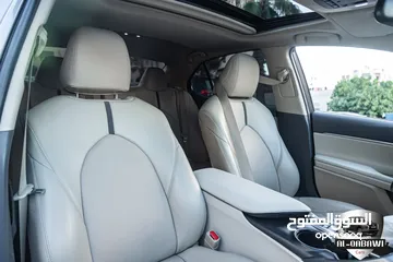  2 Toyota Camry Gle 2023  السيارة بحالة ممتازة جدا و قطعت مسافة 70,000 كيلو متر